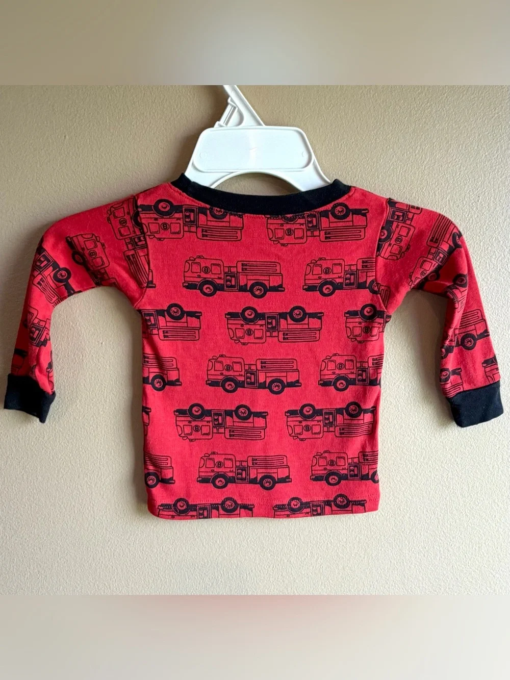 Carters Toddler Pajamas 2 Piece Red Firetruck Super Comfy Long Sleeve & Pants